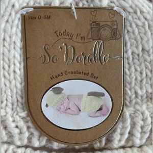 So ‘Dorable Hand Crocheted Baby Photo Set